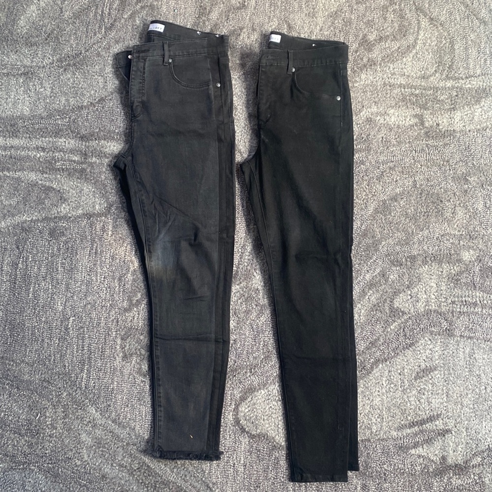 Bundle of (2) Black loft jeans. Size 12/31.